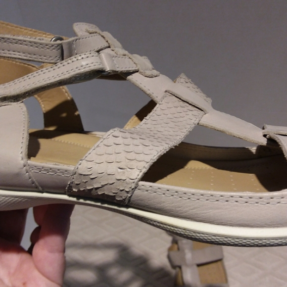 Ecco gladiator sandals. - Picture 7 of 13
